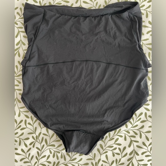 SKIMS Fit Everybody - MATERNITY BANDED HIGH-WAISTED BRIEF - Onyx - Large - Picture 5 of 6